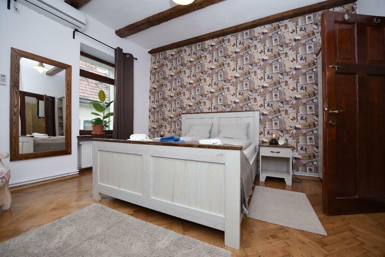 Buzoianu Residence By Holztreppe บราชอฟ ภายนอก รูปภาพ