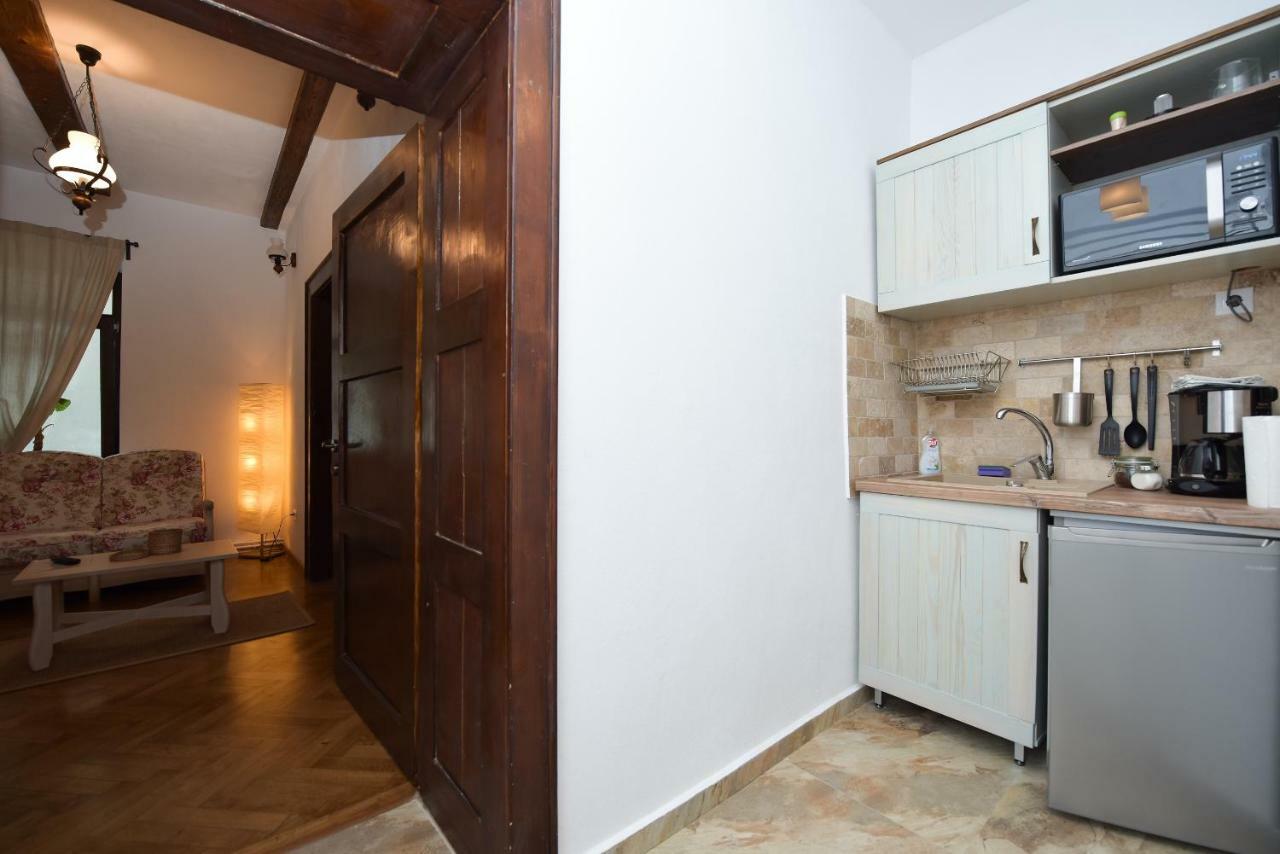 Buzoianu Residence By Holztreppe บราชอฟ ภายนอก รูปภาพ